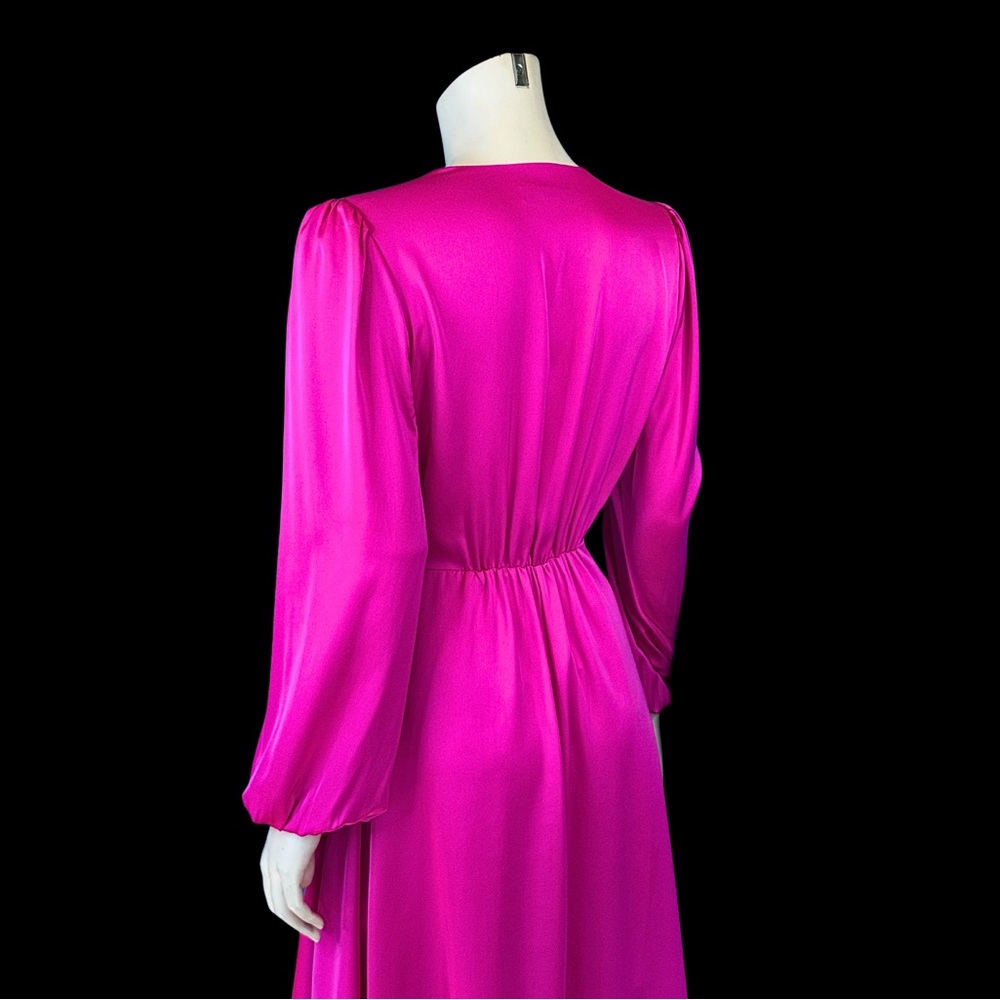 Ever New Fuchsia Long Sleeve Wrap style Dress 4 NWOT - Picture 9 of 10